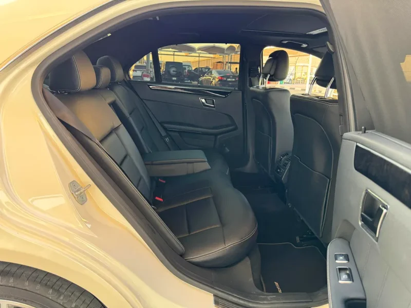 2011 Mercedes-Benz E-Class E500 V8 Petrol Engine White Black Sedan Neat and Clean Car