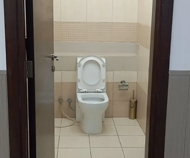 Excellent Furnished Office with Balcony
