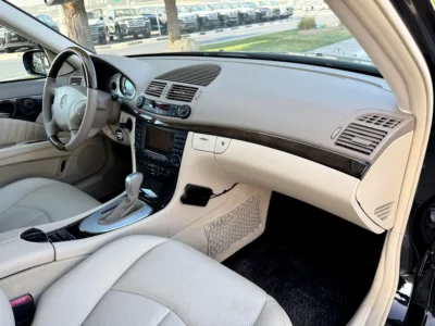 2004 Mercedes-Benz E-Class E320 6 Cylinders Petrol Engine Black Beige Sedan
