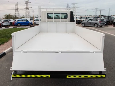 2024 Hino 300 Series 714 Double Cab 4.0‑liter Turbocharged Diesel Engine White Grey Truck