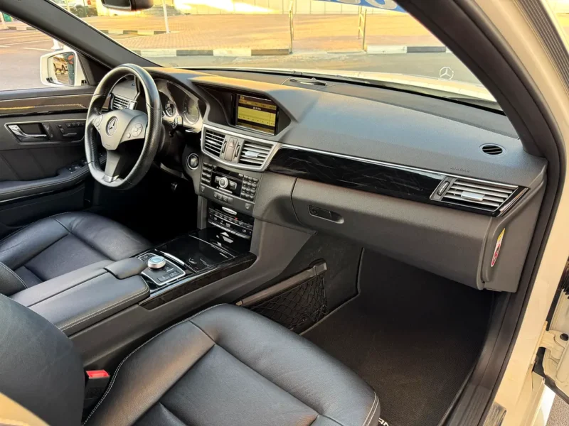 2011 Mercedes-Benz E-Class E500 V8 Petrol Engine White Black Sedan Neat and Clean Car