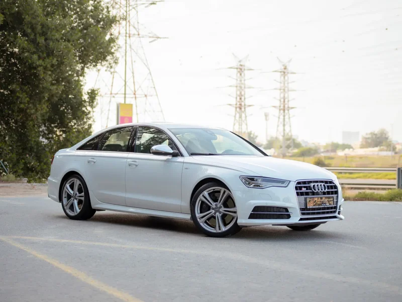 2016 Audi S6/RS6 TFSI Quattro 4.2 Litres 8 Cylinders Petrol Engine White Black Sedan GCC Specs