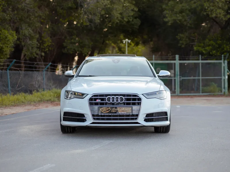 2016 Audi S6/RS6 TFSI Quattro 4.2 Litres 8 Cylinders Petrol Engine White Black Sedan GCC Specs