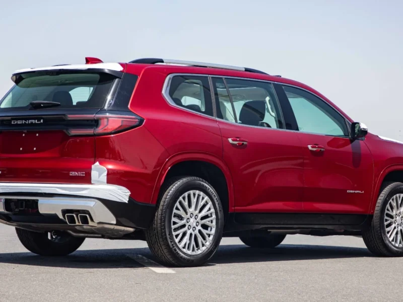 2024 GMC Acadia Denali 2.5L Turbocharged Inline-4 Petrol Engine Red White SUV