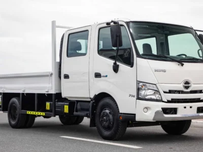 2024 Hino 300 Series 714 Double Cab 4.0‑liter Turbocharged Diesel Engine White Grey Truck