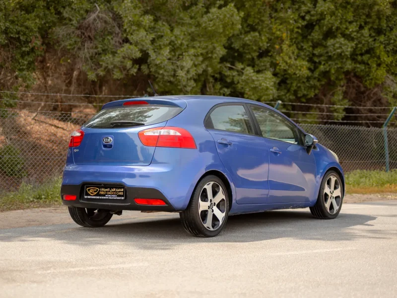 2015 Kia Rio EX 1.4 Litres 4 Cylinders Petrol Engine Blue Beige Hatchback GCC Specs
