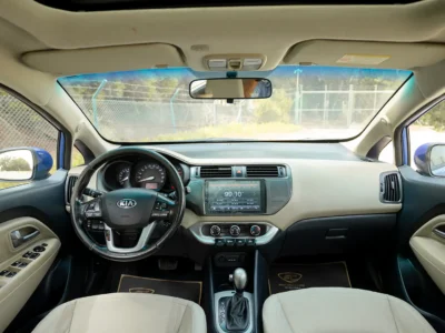 2015 Kia Rio EX 1.4 Litres 4 Cylinders Petrol Engine Blue Beige Hatchback GCC Specs