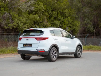 2020 Kia Sportage LX 2.4 Litres 4 Cylinders Petrol Engine White Black SUV GCC Specs