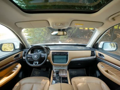 2021 MG RX8 Luxury 2.0 Litres 4 Cylinders Petrol Engine White Brown SUV GCC Specs