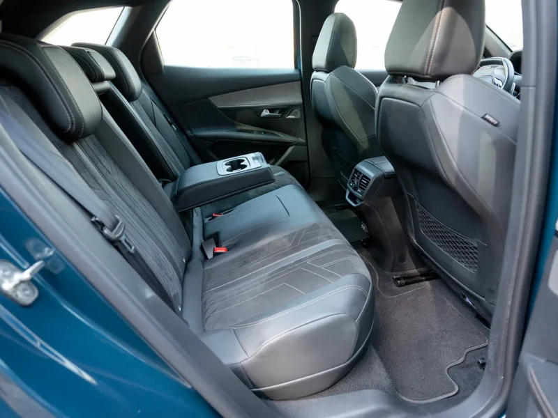 2022 Peugeot 3008 Hybrid 4 GT 1.6L 4 Cylinders Engine Blue Black SUV GCC Specs