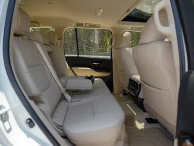 2024 Toyota Land Cruiser GXR 4.0 Litres 6 Cylinders Petrol Engine White Beige SUV GCC