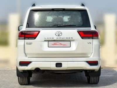 2026 Toyota Land Cruiser VX 3.3L V6 Twin-Turbo Diesel Engine White Black SUV GCC
