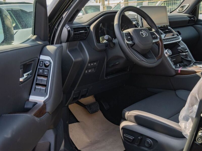 2026 Toyota Land Cruiser GXR 3.3L V6 Twin-Turbo Diesel Engine Black SUV GCC