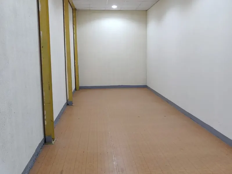 390 SQFT MEZZANINE FLOOR WAREHOUSE