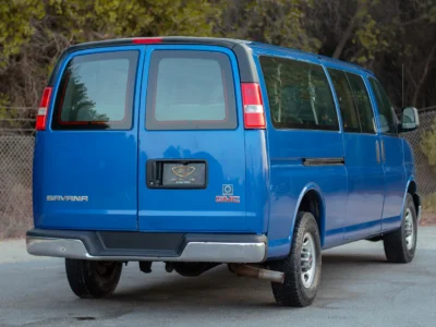 2019 GMC Savana Passanger Van 6.1L 8 Cylinders Diesel Engine Blue Grey Van GCC Specs