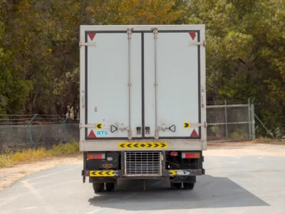 2020 Mitsubishi Canter Chiller Box 4.0L 4-Cylinder Diesel Engine Manual White Grey Truck GCC