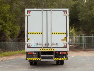 2023 Mitsubishi Canter Chiller Box Manual 4.0L 4-Cylinder Diesel Engine White Grey Truck GCC
