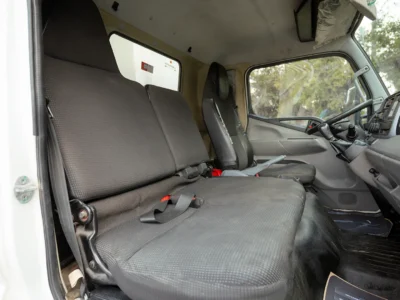 2023 Mitsubishi Canter Chiller Box Manual 4.0L 4-Cylinder Diesel Engine White Grey Truck GCC