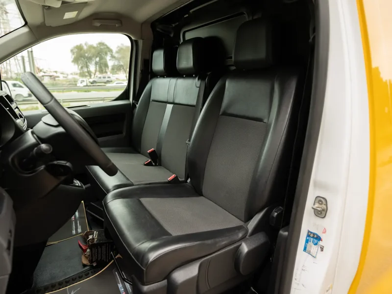 2022 Peugeot Expert L3 2.0 Litres 4 Cylinders Diesel Engine Yellow Black Panel Van GCC Specs