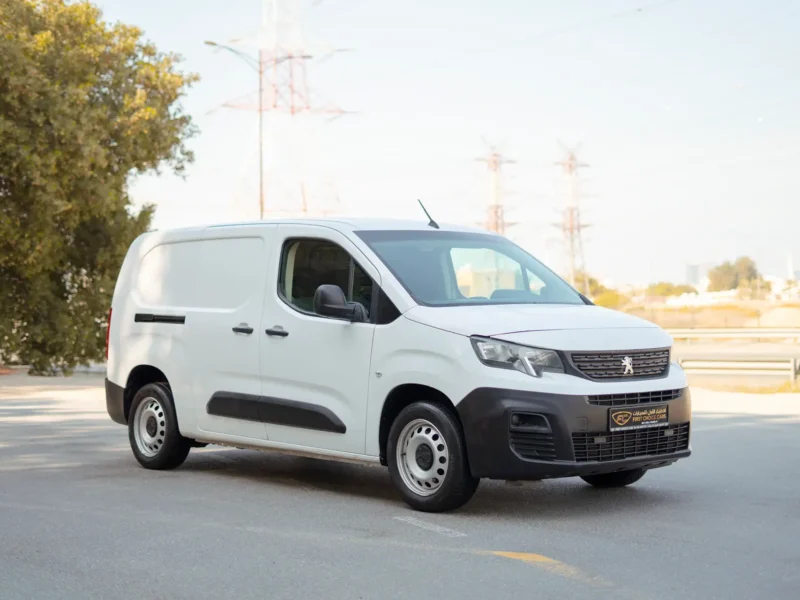 2022 Peugeot Partner Long Van 1.6 Litres 4 Cylinders Petrol White Grey Panel Van GCC Specs