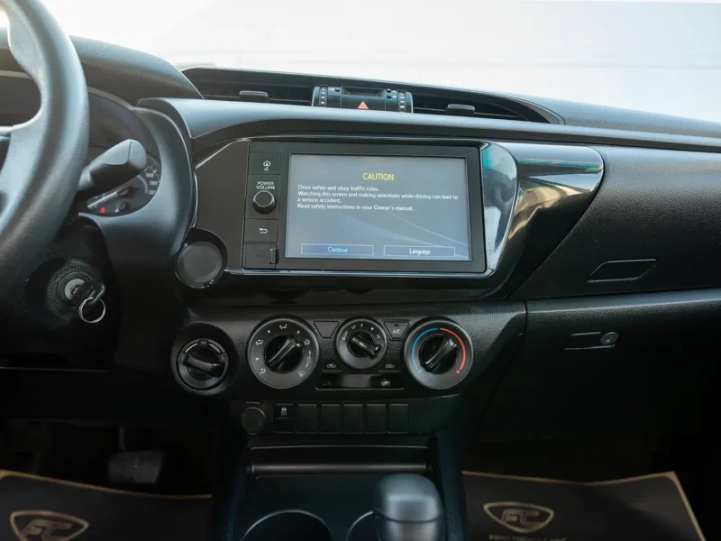 2021 Toyota Hilux GLX Double Cabin 2.7L 4 Cylinders Petrol Engine White Grey Pickup Truck GCC