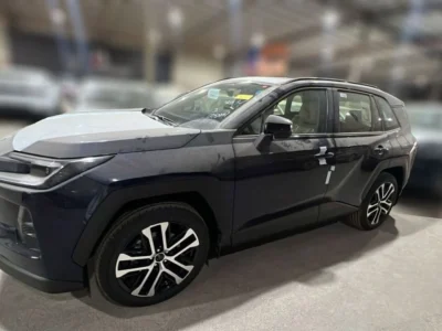 2026 Toyota Rav 4 Limited 2.5L 4-Cylinder Hybrid Petrol Engine Blue Beige SUV GCC Specs