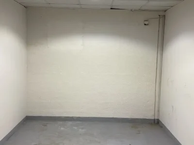 Simple Clean Warehouse Space Ideal for Companies Needing Accessible Storage Solutions in Al Quoz 3