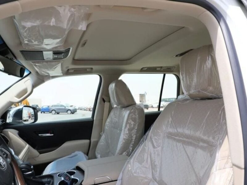 2025 Toyota Land Cruiser VX 4.0 Litres V6 Petrol Engine White Beige SUV GCC Specs