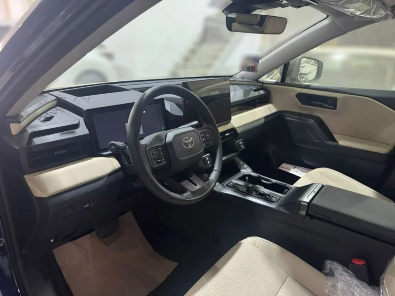 2026 Toyota Rav 4 Limited 2.5L 4-Cylinder Hybrid Petrol Engine Blue Beige SUV GCC Specs