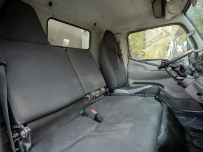 2020 Mitsubishi Canter Chiller Box 4.0L 4-Cylinder Diesel Engine White Grey Truck Manual GCC Specs