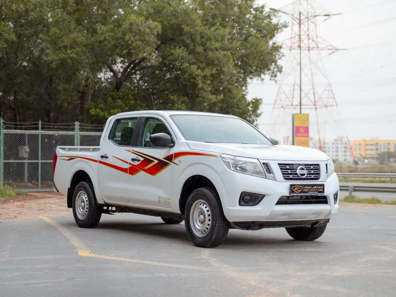 2022 Nissan Navara SE 2.5 Litres 4 Cylinders Petrol Engine White Grey Pickup Truck GCC Specs MT