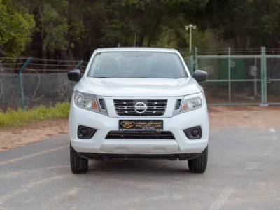 2022 Nissan Navara SE 2.5 Litres 4 Cylinders Petrol Engine White Grey Pickup Truck GCC Specs MT