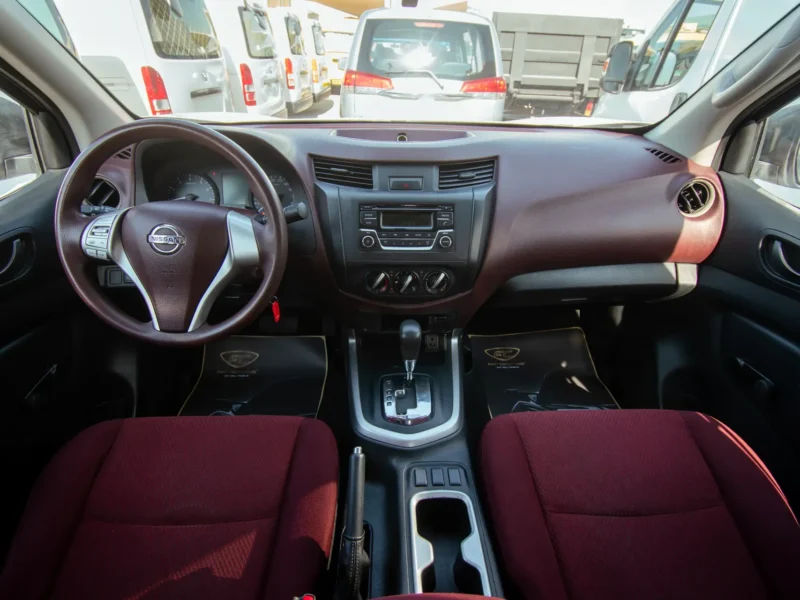 2022 Nissan Navara SE 2.5 Litres 4 Cylinders Petrol Engine White Red Pickup Truck GCC Specs MT