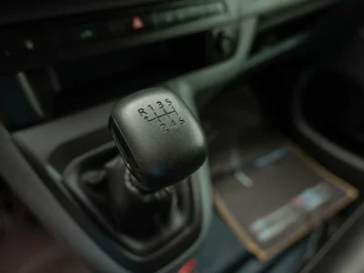 2020 Peugeot Expert L3 2.0L 4 Cylinders Diesel Engine Yellow Black Panel Van GCC Specs Automatic