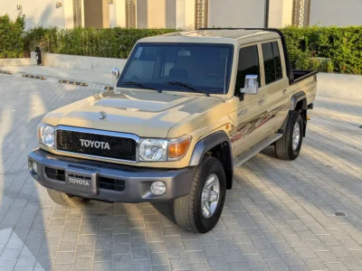 2016 Toyota Land Cruiser 70 Series LC 79 LX 4.5L V8 Turbo Diesel Engine Beige Pickup Truck GCC
