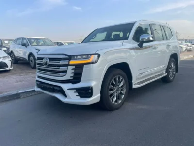 2026 TOYOTA LAND CRUISER VXR 3.5TT V6 TWIN TURBO Petrol Engine White Burgundy SUV