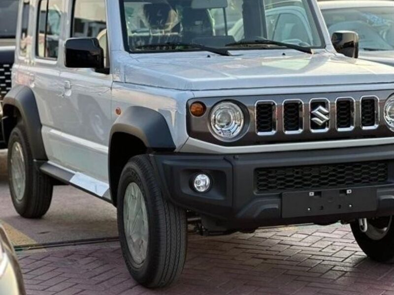 2024 Suzuki Jimny 1.5L VVT 4-cylinder Petrol Engine White Black SUV GCC Specs