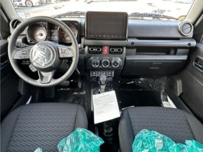 2024 Suzuki Jimny 1.5L VVT 4-cylinder Petrol Engine White Black SUV GCC Specs