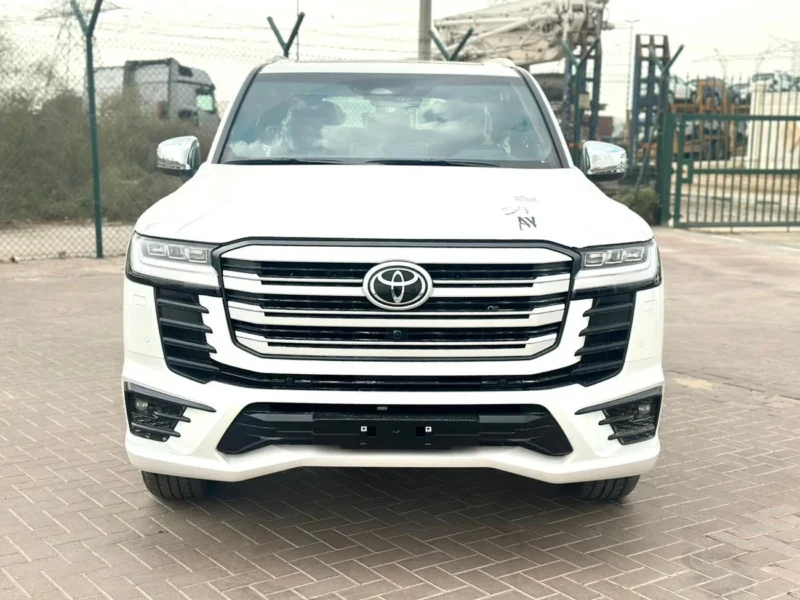 2026 TOYOTA LAND CRUISER VXR 3.5L V6 TWIN TURBO Petrol Engine White Red SUV GCC
