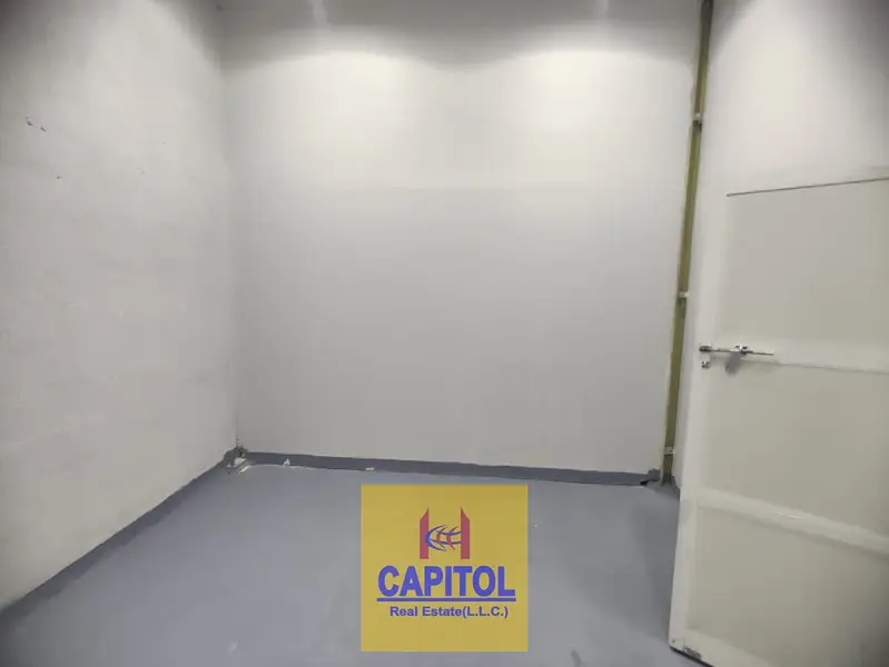 Small Ground Floor Storage Warehouses for Rent