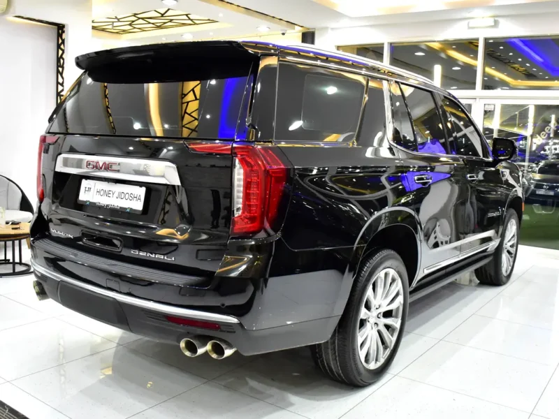 2023 GMC Yukon Denali 6.2 Litres V8 Petrol Engine Black Beige SUV GCC Specs Automatic