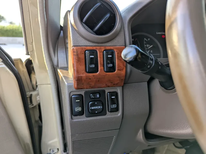 2016 Toyota Land Cruiser 70 Series LC 79 LX 4.5L V8 Turbo Diesel Engine Beige Pickup Truck GCC