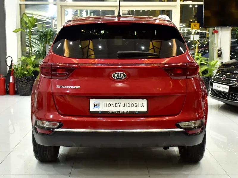 2021 Kia Sportage EX 2.4-liter 4-cylinder Petrol Engine Red Black SUV GCC Specs Automatic