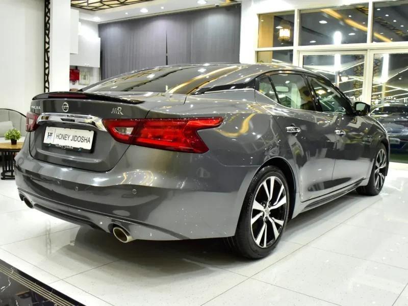 2017 Nissan Maxima SV 3.5-liter V6 Petrol Engine Grey Beige Sedan GCC Specs Automatic
