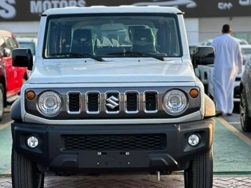 2024 Suzuki Jimny 1.5L VVT 4-cylinder Petrol Engine White Black SUV GCC Specs