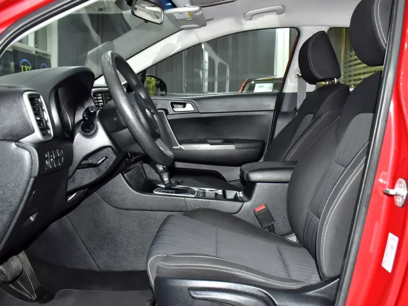 2021 Kia Sportage EX 2.4-liter 4-cylinder Petrol Engine Red Black SUV GCC Specs Automatic