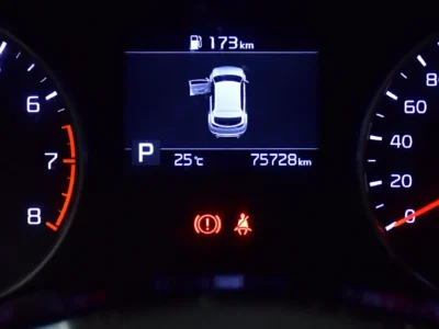 2021 Kia Sportage EX 2.4-liter 4-cylinder Petrol Engine Red Black SUV GCC Specs Automatic