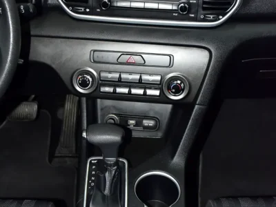 2021 Kia Sportage EX 2.4-liter 4-cylinder Petrol Engine Red Black SUV GCC Specs Automatic