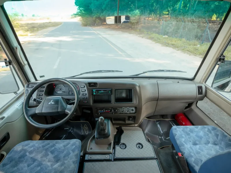 2022 Mitsubishi Rosa Standard 4.2 Litres 4 Cylinders Diesel Engine White Blue Bus GCC Specs