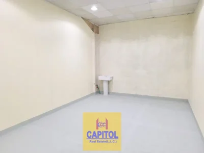 250 sqft Available on Mezzanine Floor with High Ceiling